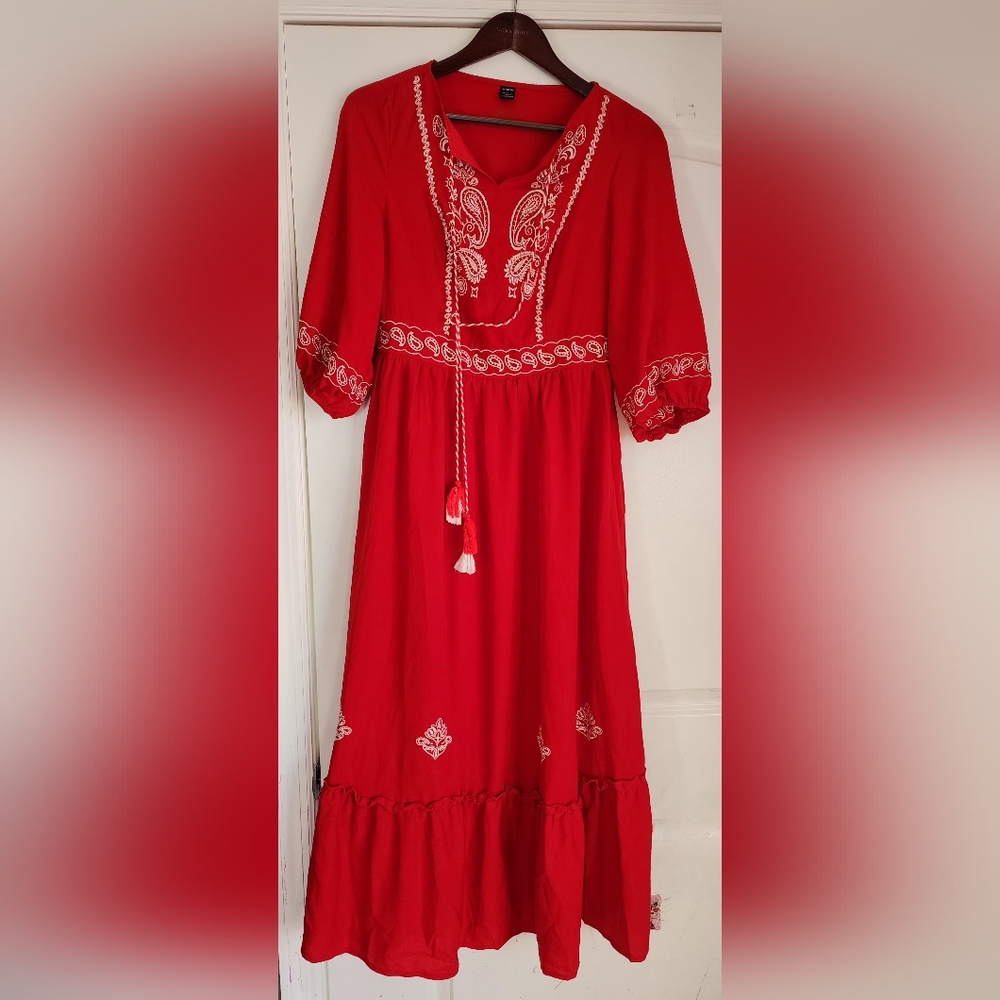 Red Dress / Najma Paisley Print Fringe Detail TieNeck Dress